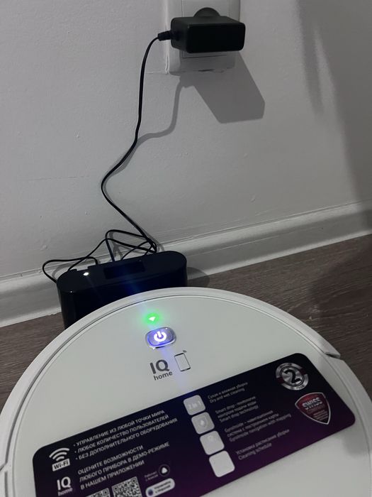 Продается робот пылесос