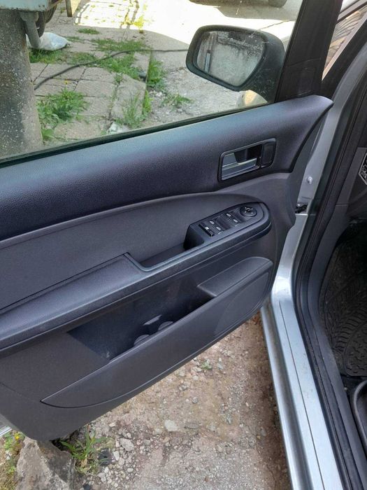 Ford C-max 2003 бензин/газ