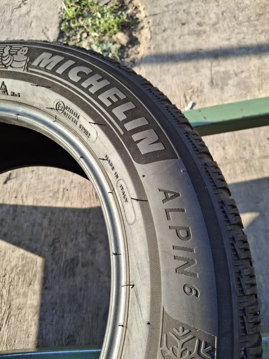 2 Anvelope de iarnă 215 60 r16 Michelin
