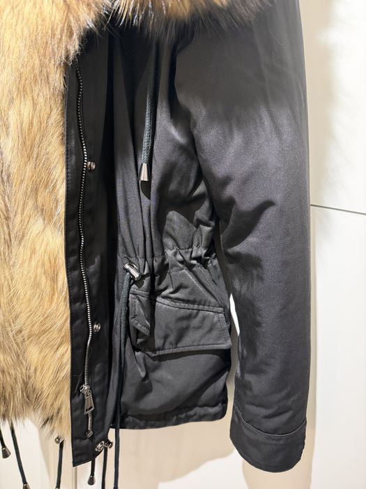 Ново  яке с косъм лисица