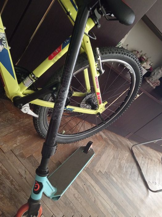 Vând trotineta scut