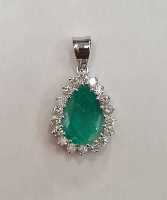 Set din aur alb 14k, cu smaralde naturale si diamante naturale, SAU36