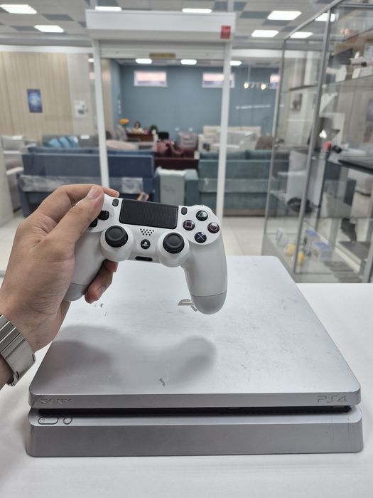 Игровая приставка Sony PlayStation 4 Slim 500GB