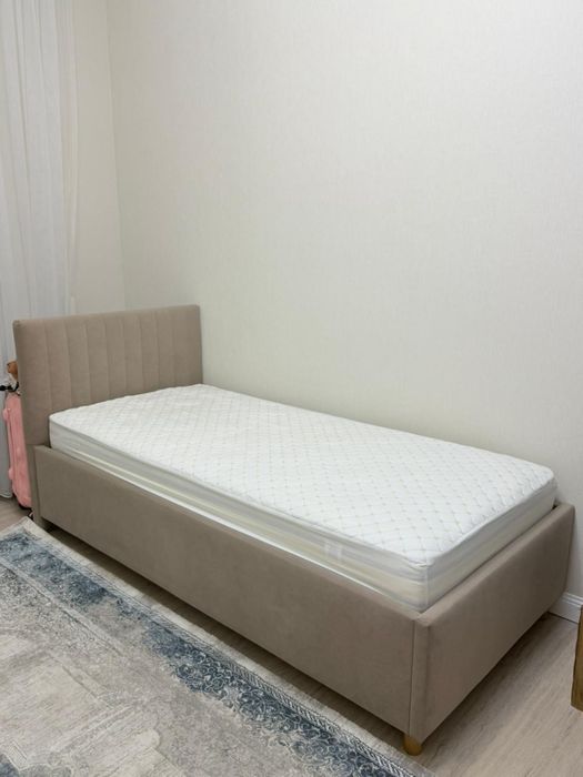 Продам кровать, б/у , в отличном состоянии