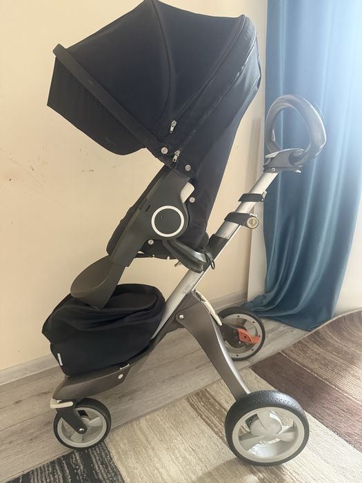 Продаю коляску stokke xplory