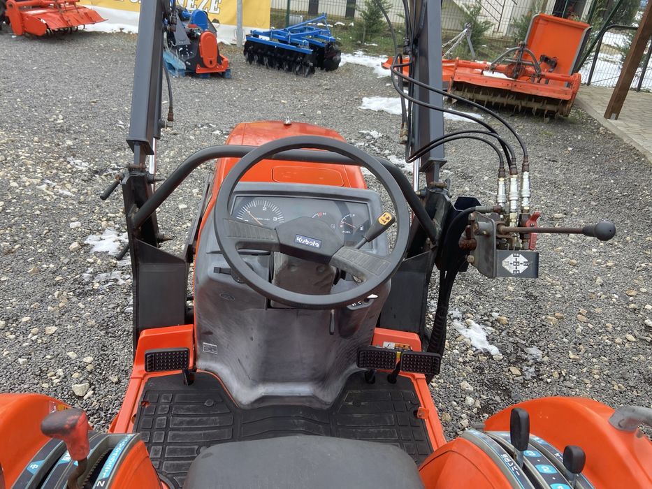 Tractor japonez kubota KT24, 4x4, 24cp, incarcator frontal ori