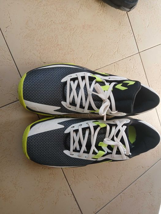 Продавам маратонки Naik