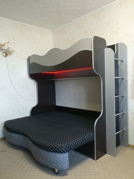 Двухъярусная кровать, продам