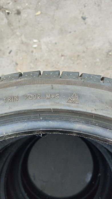 Покрышки зимние для автомобиля