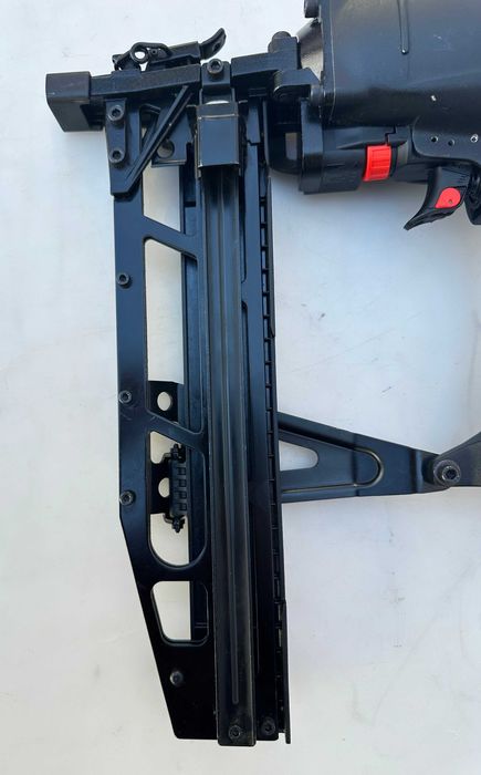 Wurth DKN 3065 - Нов пневматичен такер за пирони