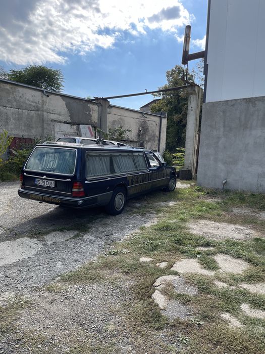 MERCEDES-BENZ E-Class 1991 — imagine 3