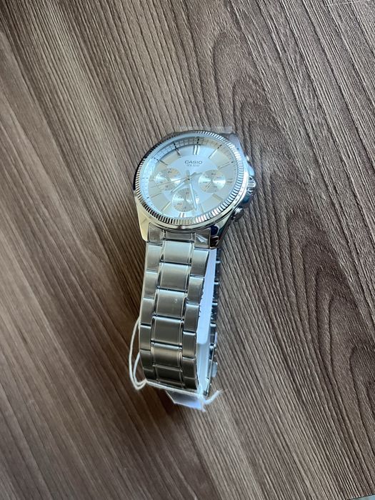 Наручный часы Casio wr50m (MTP-1375D-7A)