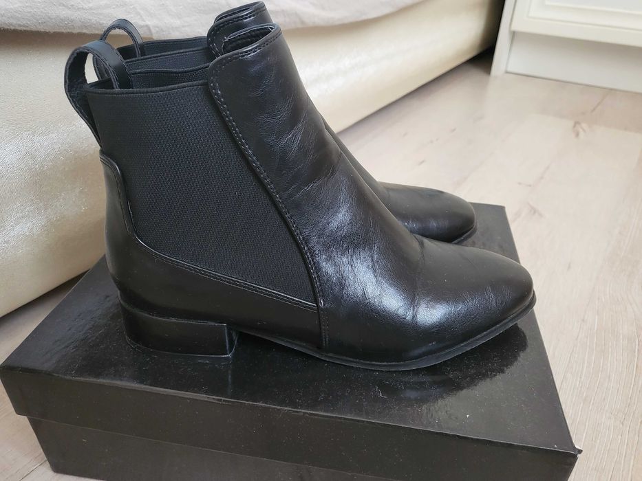 Боти естествена кожа