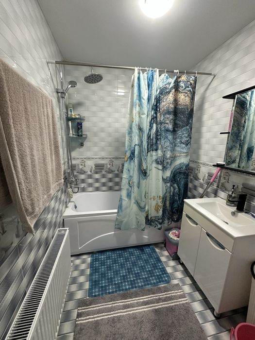 Gulistonda yangi qurilgan domda ideal rimontli dom