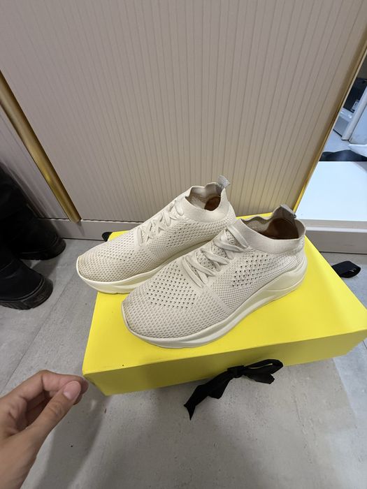 Отдам даром обуви