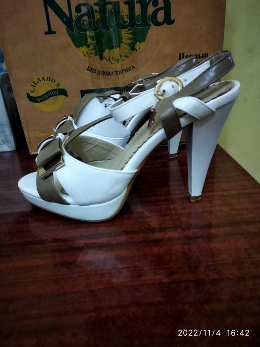 Туфли и босоножки