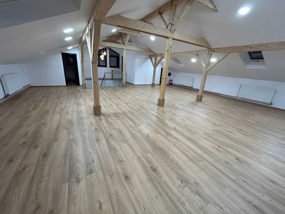 Închiriez spațiu/ clădire  birouri/clinică  200 mp Strejnicu Prahova