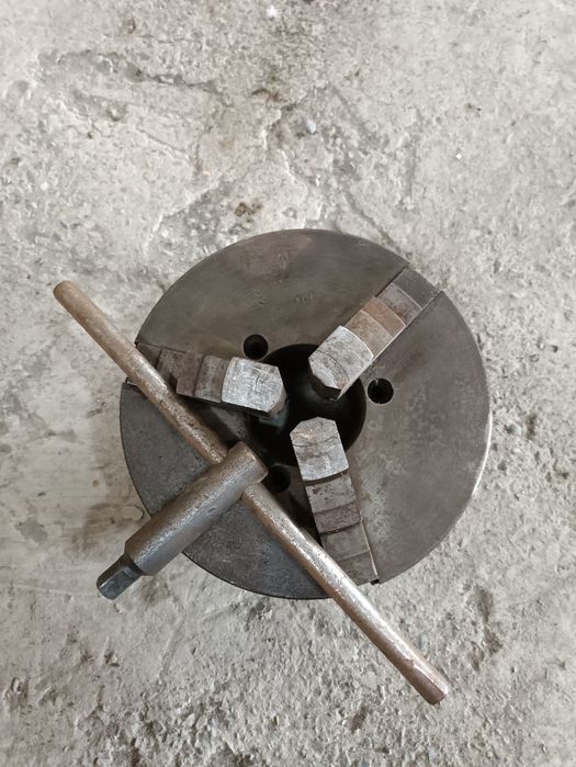 Токарный  патрон ссср 250