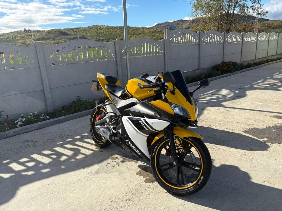 Yamaha yzf r 125 cc