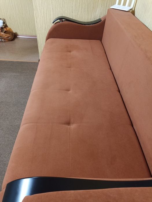 Продам диван в отличном состояни