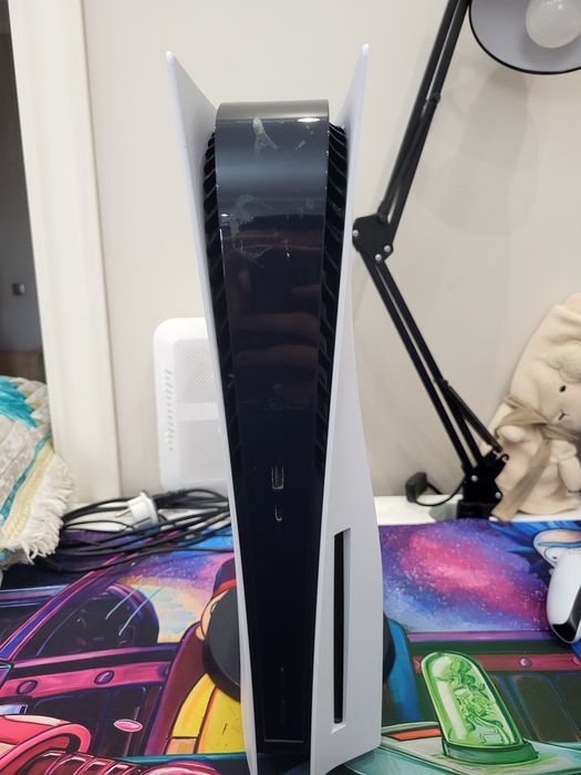 Продам PlayStation 5