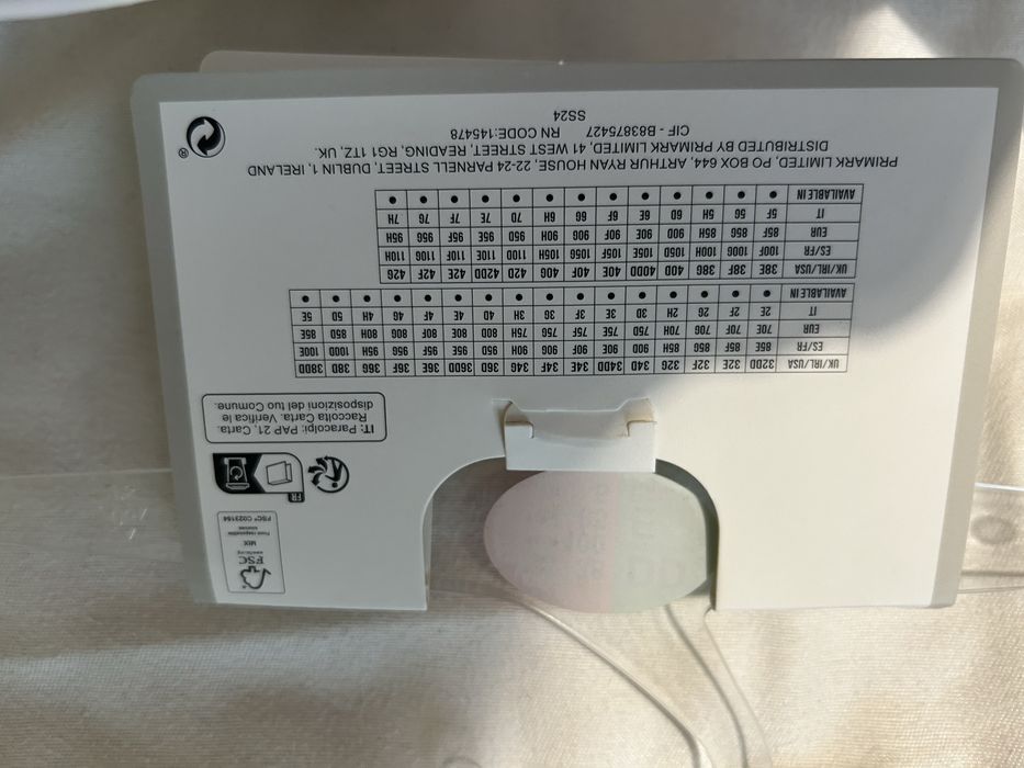 Sutien alb, nou, cupa mare