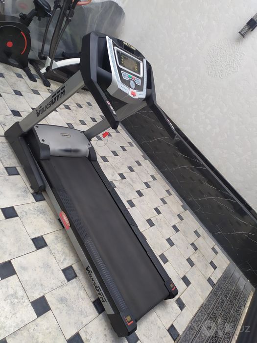 Продам двух моторную беговую дорожку Volks GYM. До 140 кг