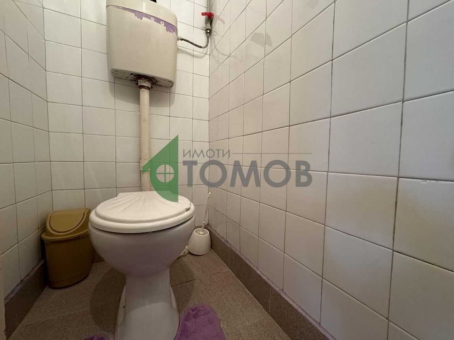 Продава се Тристаен апартамент в Шумен, Добруджански - 76 кв.м за 1974 €/кв.м - Снимка #9