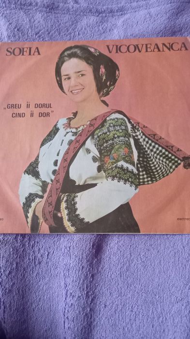 Vand placi vinil/ pick-up originale infoliate din colecția personala