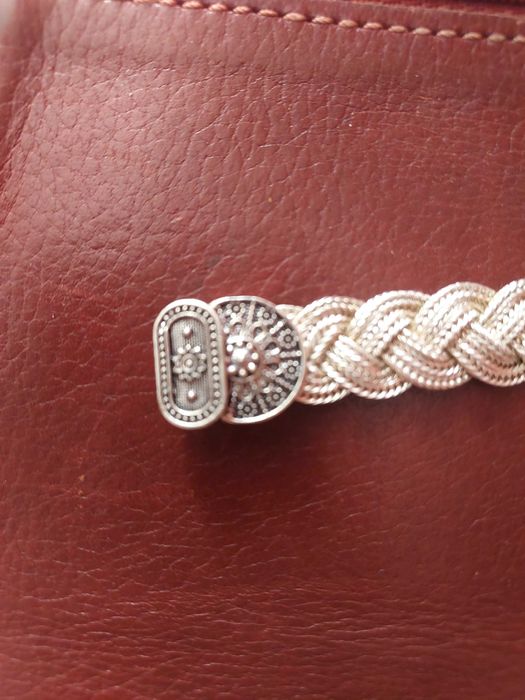 Продавам сребърна гривна 30гр