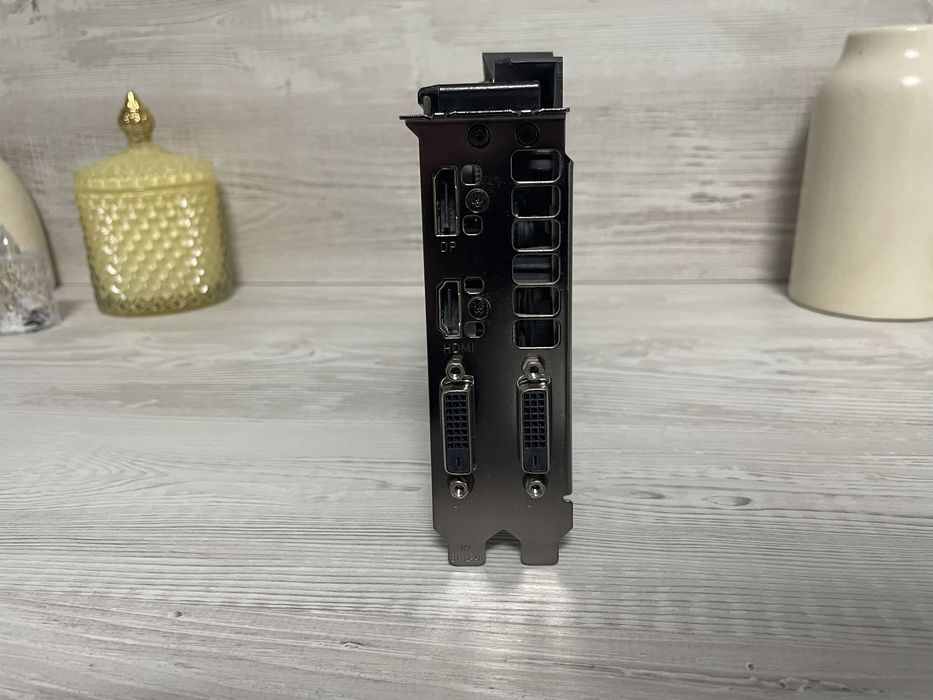 Placa video asus radeon rx 470 strix oc 4gb ddr5 256-bit