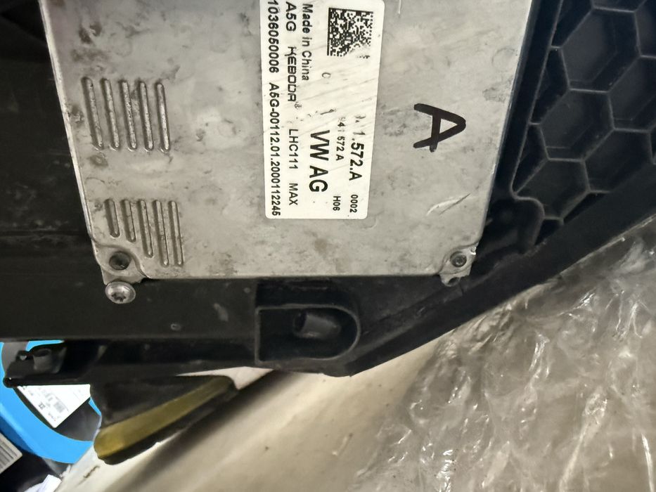 VW Golf GTI MK 7.5 2018- Фарове,стопове и декорация за предна броня