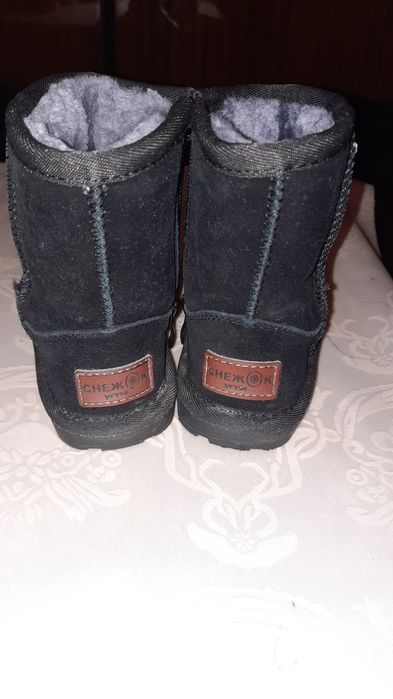 Продам  детские уги.22 размер