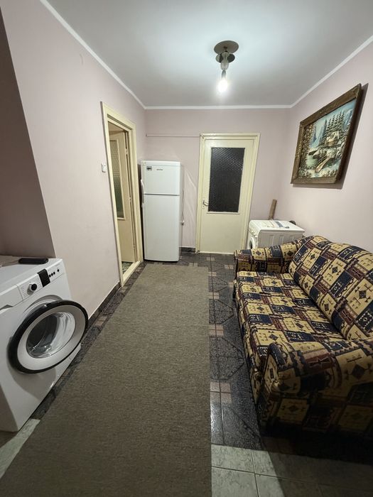 Inchiriez apartament 1 camera Precista