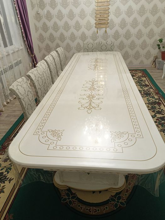 Продам стол размером 1,20-4м