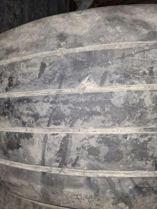 Продам резину грузовую