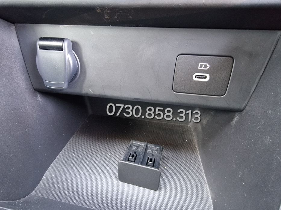 USB tip C Dacia Logan Sandero Duster Jogger