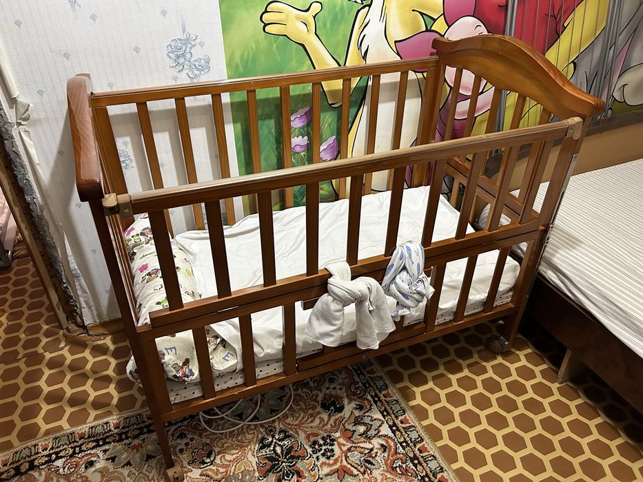 Продам кровать детскую