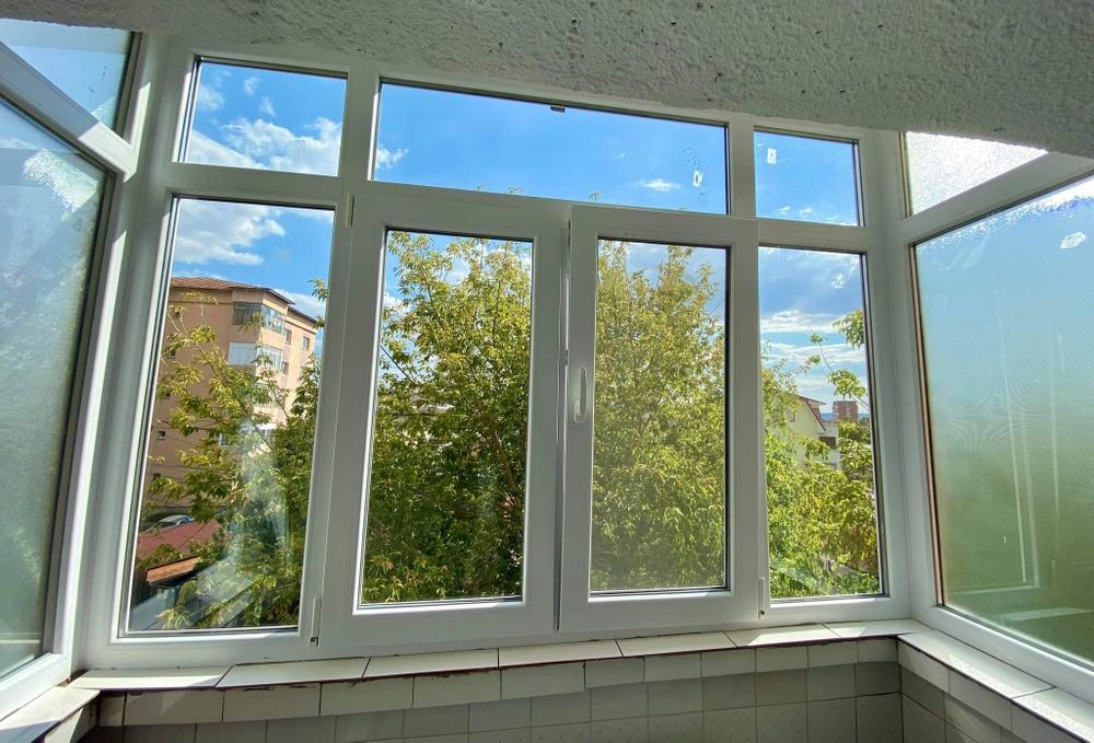 Proprietar! Închiriez apartament doua camere.