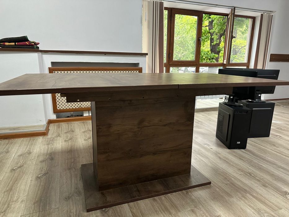 Стол для офиса, кухни, куда хотите