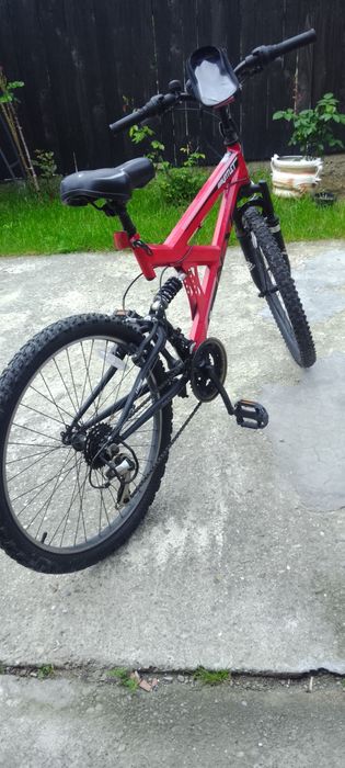 Bicicleta copii utilizată foarte puțin.