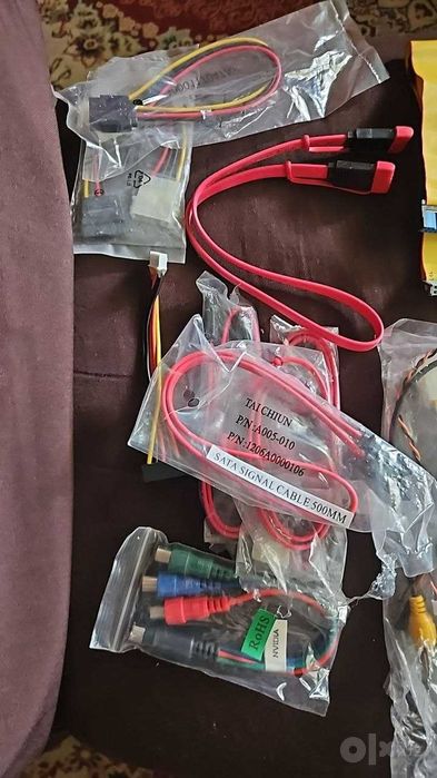 кабель-переходник питания  Molex 4-pin на SATA 15-pin кабель SATA III