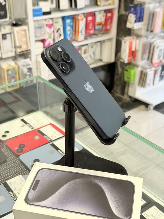 Apple iPhone 15 Pro 256GB Blue Titanium