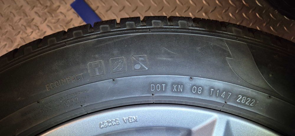 Премиум Зимни Гуми с Джанти 19" за Hyundai Ioniq 5, Kia EV6, RAV4 - 5x114.3