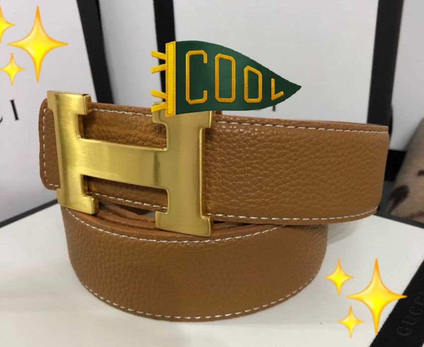 Curea maro cognak unisex, logo metalic auriu