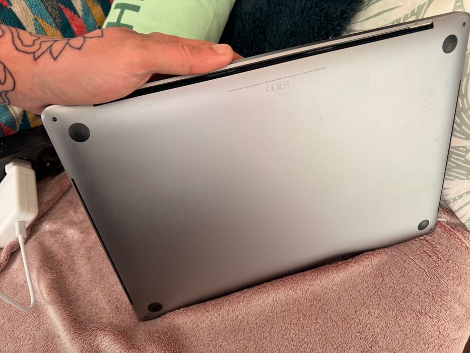 MacBook Pro 16  inch 2019 A2141