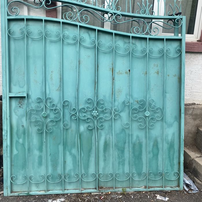 Продам ворота  готовые