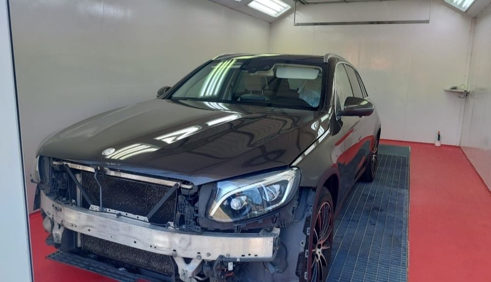 Vopsitorie/Tinichigerie Auto-Polish Faruri