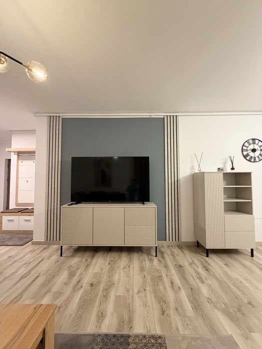 Inchiriez apartament  2 camere , zona BMW