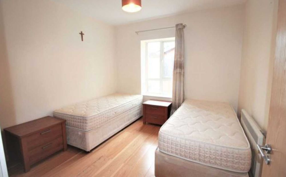 Дава се под наем Четиристаен апартамент в Пловдив, Кършияка - 93 кв.м за 459 € - Снимка #3